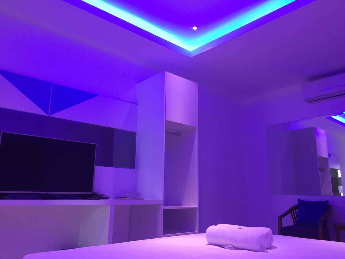 Picasso Motel Pattaya Bagian luar foto
