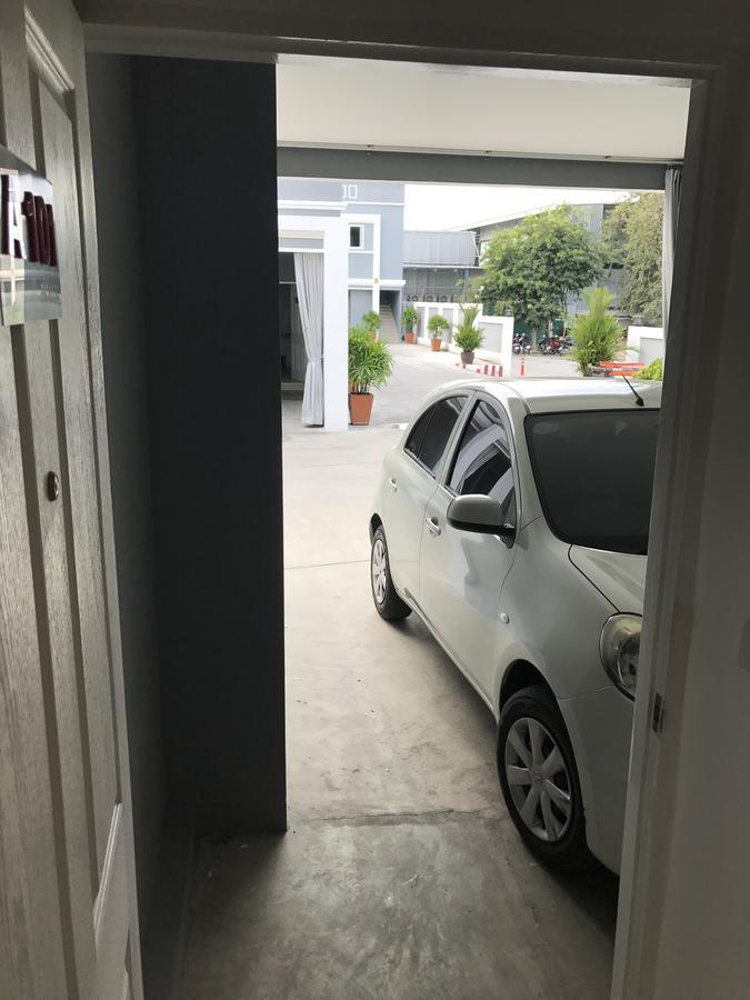 Picasso Motel Pattaya Bagian luar foto